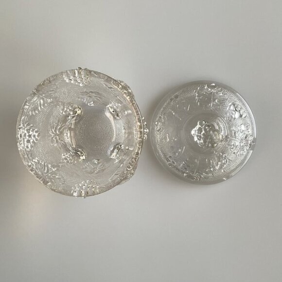 VINTAGE JEANNETTE GLASS CANDY DISH - Picture 4 of 7